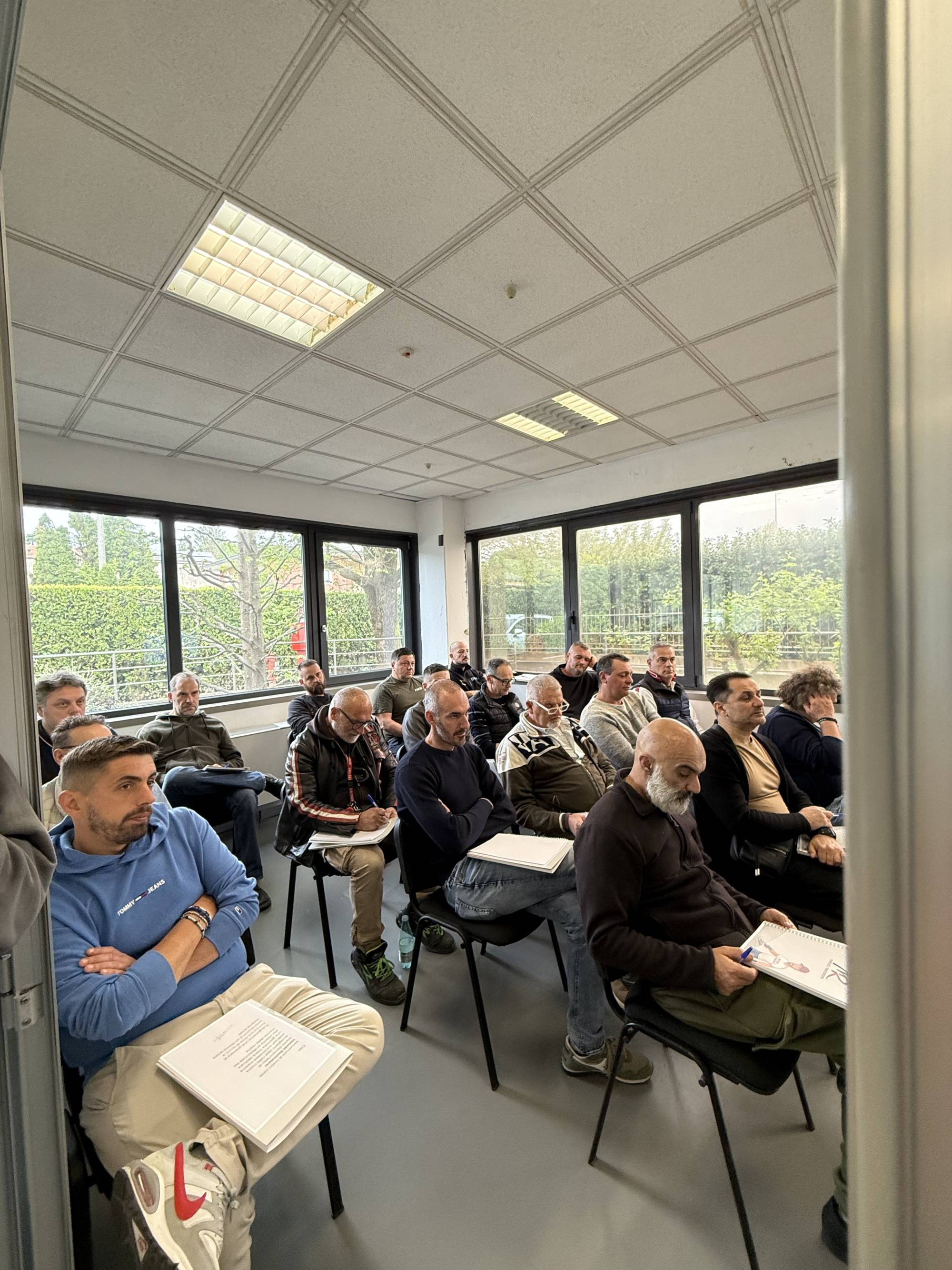elekta-resine-corso-metodo-resinatore-cadorago-provincia-como (1)
